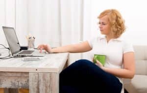 woman at compter on zoom